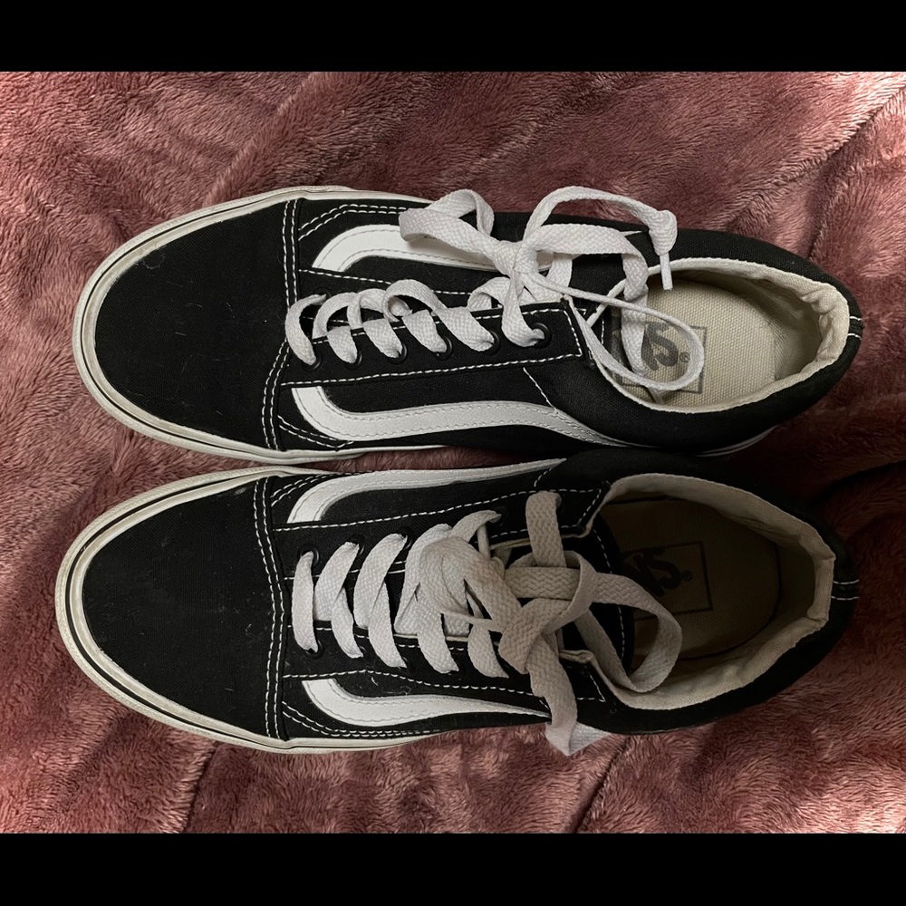 Vans - Picture 3 of 3